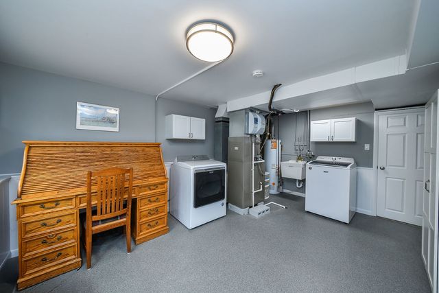 1174 Kent Court, Wheaton, IL 60189