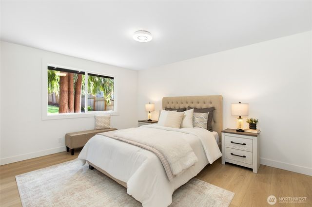 8920 168th Avenue NE, Redmond, WA 98052