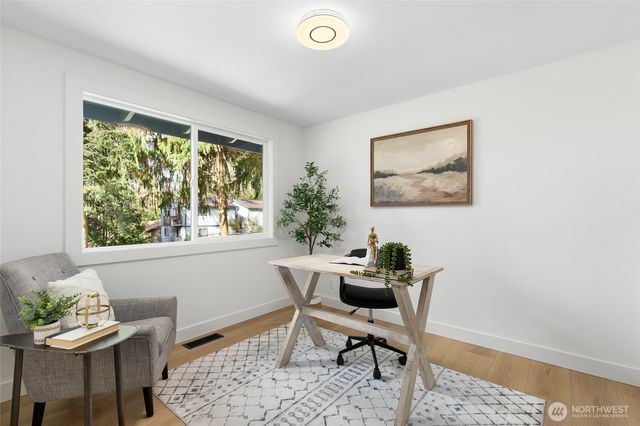 8920 168th Avenue NE, Redmond, WA 98052