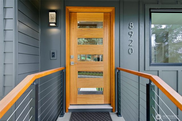 8920 168th Avenue NE, Redmond, WA 98052