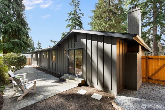 8920 168th Avenue NE, Redmond, WA 98052