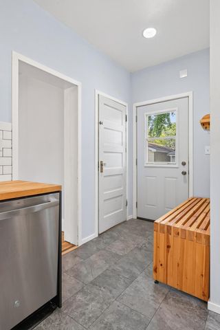 801 Armstrong Avenue, Saint Paul, MN 55102