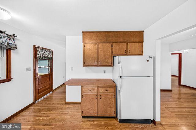201 FIRST ST, Luray, VA 22835