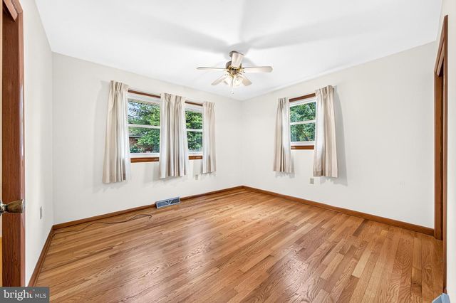 201 FIRST ST, Luray, VA 22835