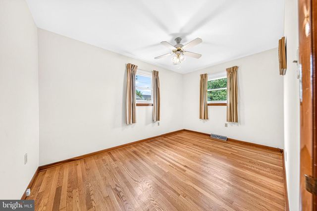 201 FIRST ST, Luray, VA 22835