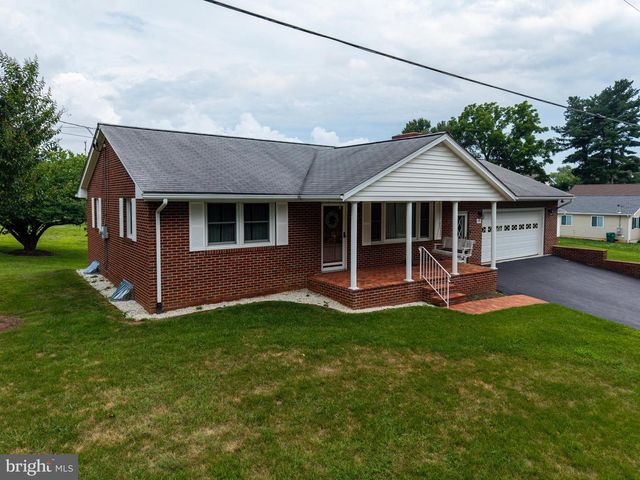 201 FIRST ST, Luray, VA 22835