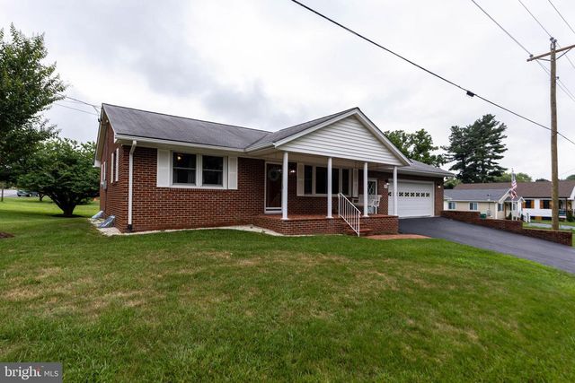 201 FIRST ST, Luray, VA 22835