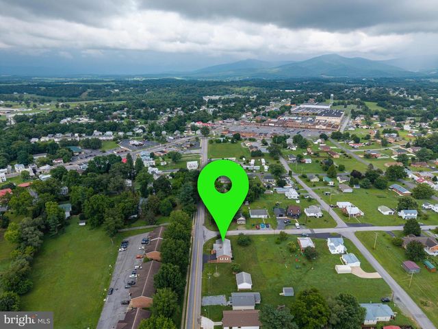 201 FIRST ST, Luray, VA 22835