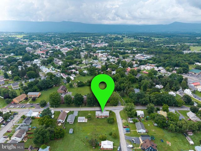 201 FIRST ST, Luray, VA 22835