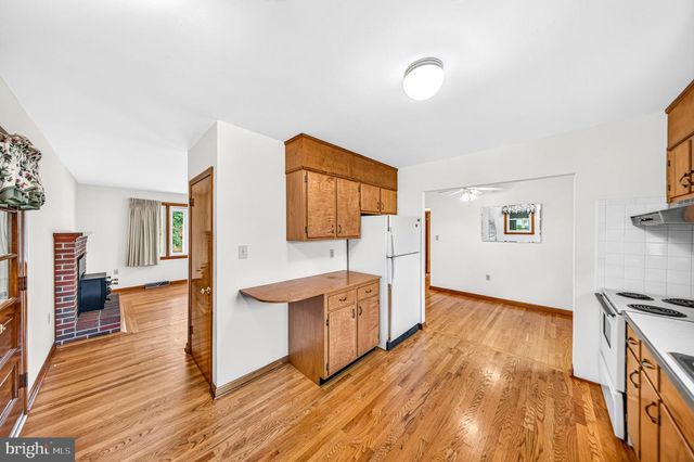 201 FIRST ST, Luray, VA 22835