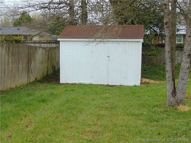 212 Shady Nook, Hanover, IN 47243