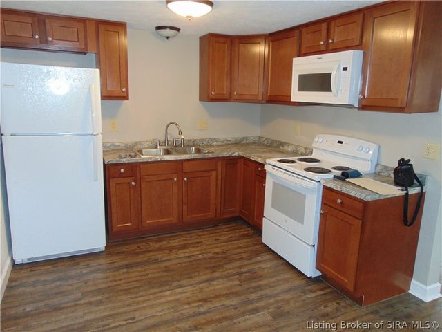 212 Shady Nook, Hanover, IN 47243