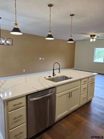 5129 Raven Oaks Drive, Omaha, NE 68152