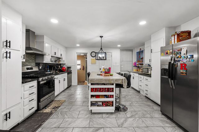 134 BROADWAY, Jc, Journal Square, NJ 07306