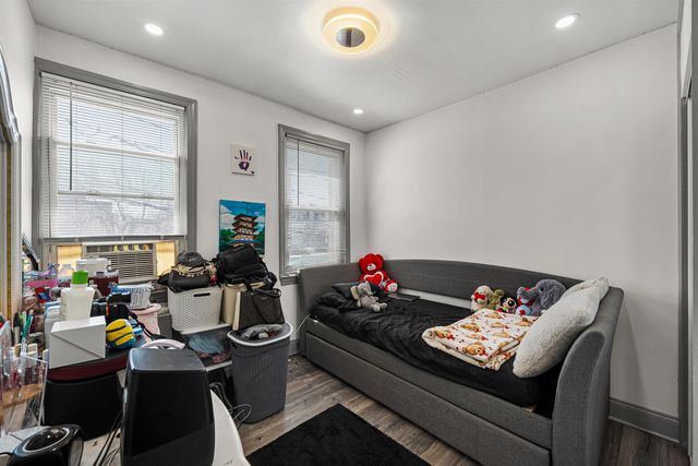 134 BROADWAY, Jc, Journal Square, NJ 07306