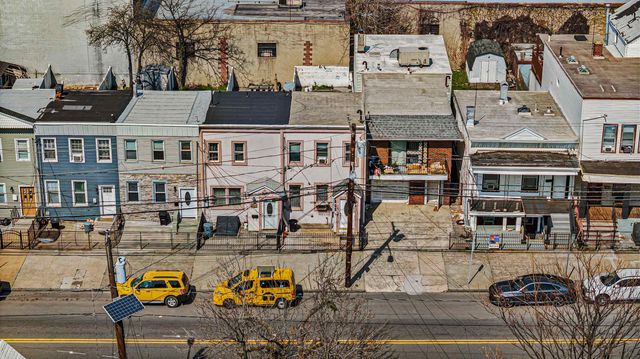 134 BROADWAY, Jc, Journal Square, NJ 07306