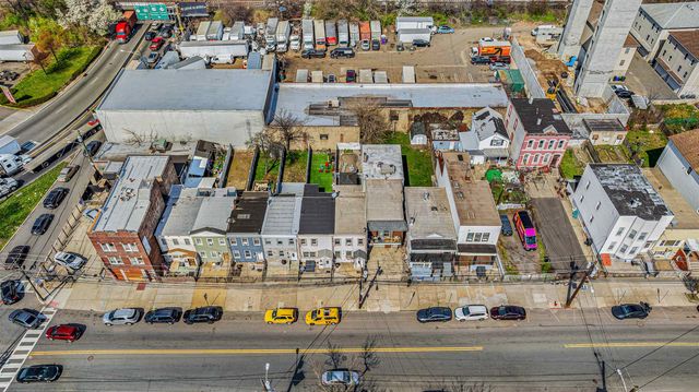 134 BROADWAY, Jc, Journal Square, NJ 07306