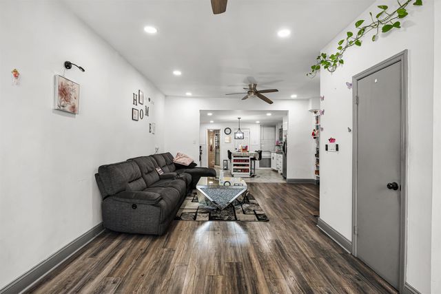 134 BROADWAY, Jc, Journal Square, NJ 07306