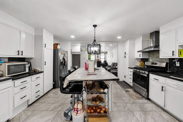 134 BROADWAY, Jc, Journal Square, NJ 07306