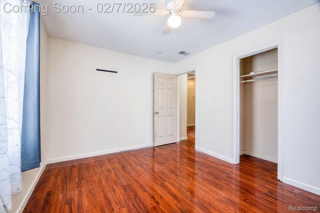 7536 Wilkie Street, Taylor, MI 48180