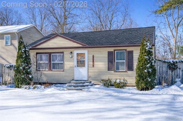 7536 Wilkie Street, Taylor, MI 48180