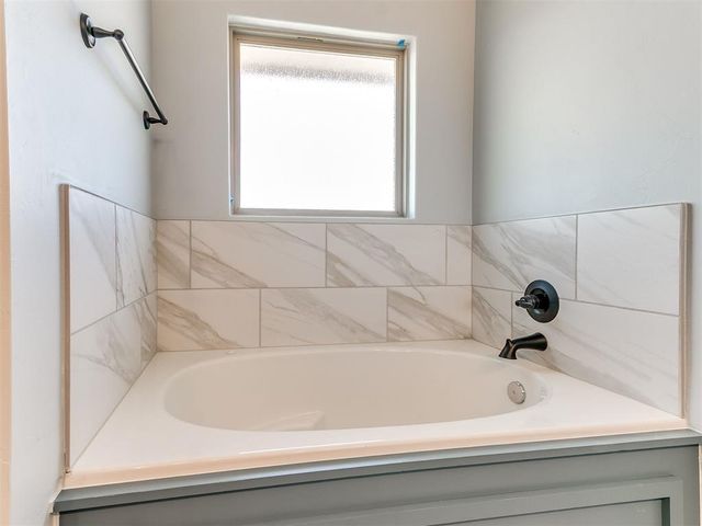4149 Overlook Pass, Edmond, OK 73025