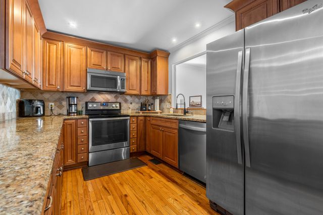 5914 Rainbow Springs Dr, Chattanooga, TN 37416