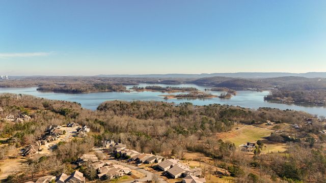 5914 Rainbow Springs Dr, Chattanooga, TN 37416