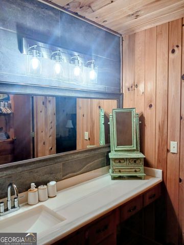 548 Confederate Drive, Clayton, GA 30525