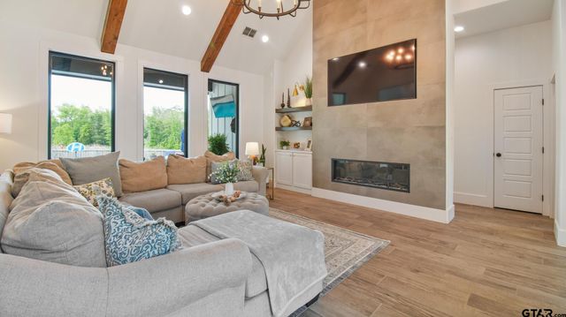 9290 Caddo Ridge Cv, Tyler, TX 75703