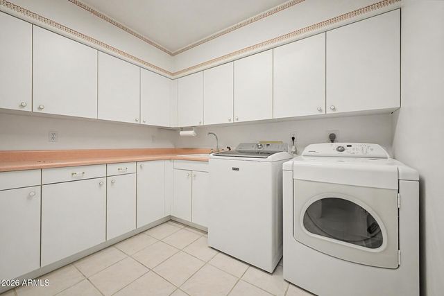 3302 E DRAPER Circle, Mesa, AZ 85213