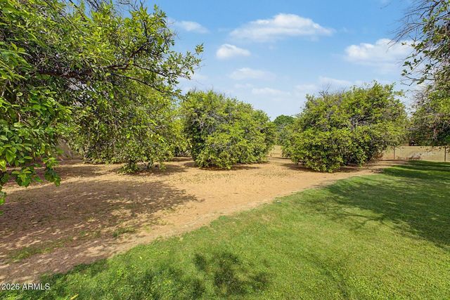 3302 E DRAPER Circle, Mesa, AZ 85213