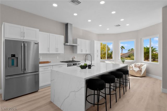 10404 Back Plains Drive, Las Vegas, NV 89134