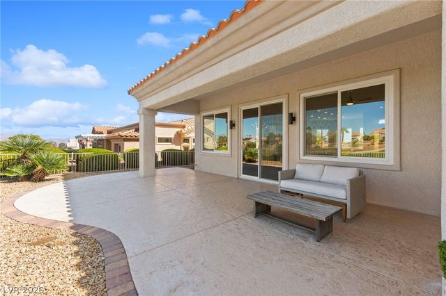 10404 Back Plains Drive, Las Vegas, NV 89134