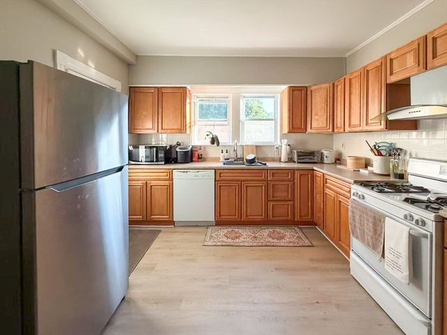 43 Winthrop Ave 1, Quincy, MA 02170