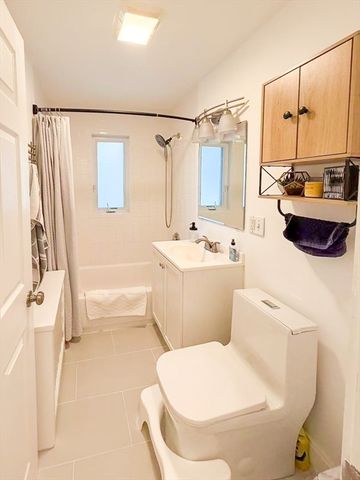 43 Winthrop Ave 1, Quincy, MA 02170