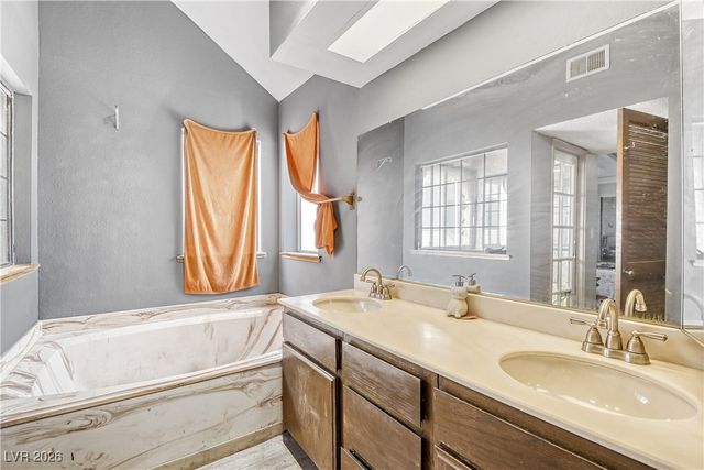 4748 Obannon Drive C, Las Vegas, NV 89102