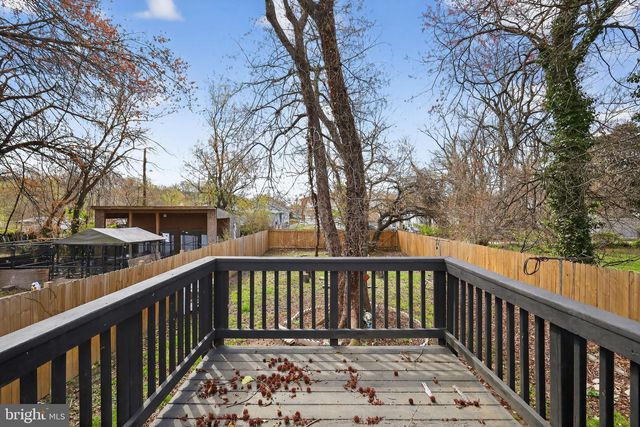 123 XENIA ST SE, Washington, DC 20032