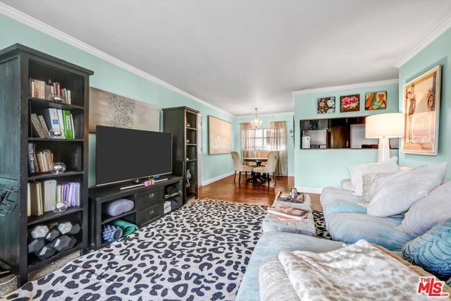 9005 Cynthia Street 102, West Hollywood, CA 90069
