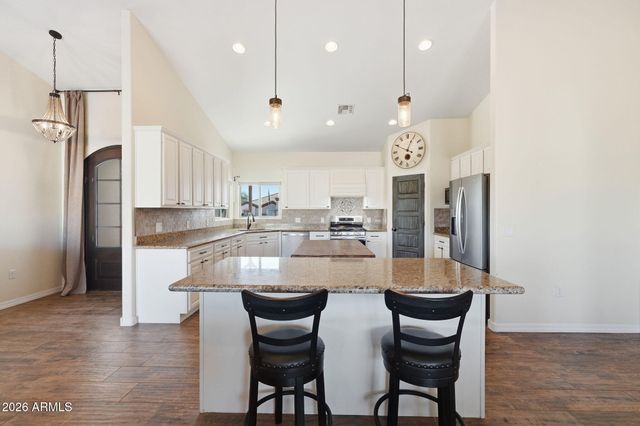 10276 W MUSTANG Drive, Casa Grande, AZ 85194