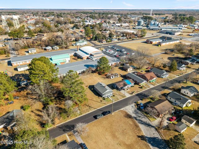 210 Faulk Street, Williamston, NC 27892