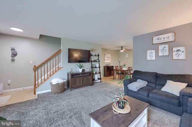 206 SABLE DR, Marietta, PA 17547
