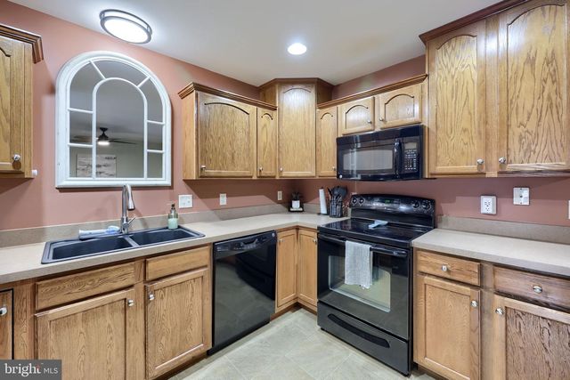 206 SABLE DR, Marietta, PA 17547