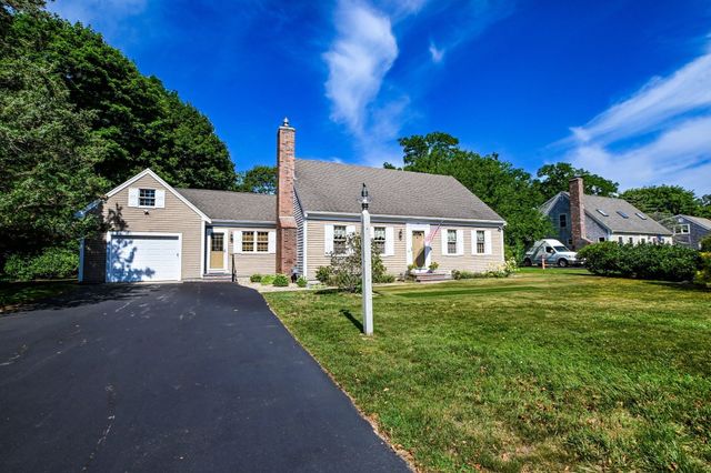 86 Sadys Lane, Falmouth, MA 02536