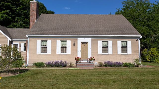 86 Sadys Lane, Falmouth, MA 02536
