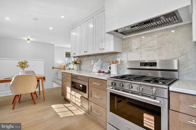 8915 SYLVANIA ST, Lorton, VA 22079