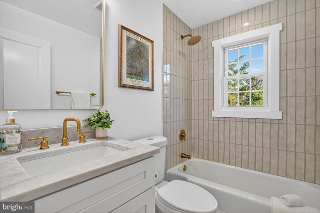 8915 SYLVANIA ST, Lorton, VA 22079