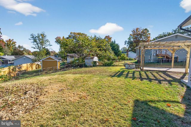 8915 SYLVANIA ST, Lorton, VA 22079