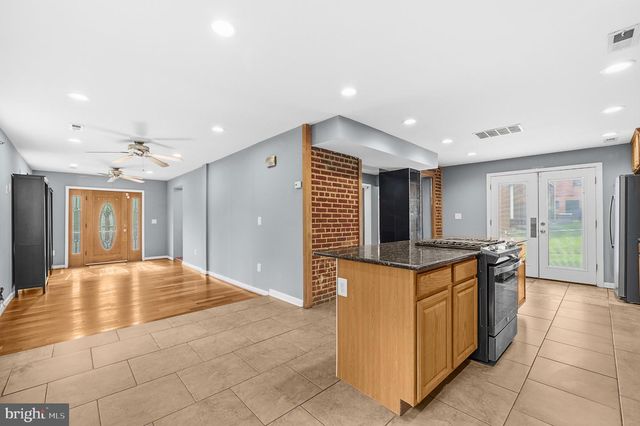 2420 59TH, Cheverly, MD 20785