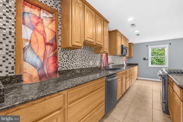 2420 59TH, Cheverly, MD 20785